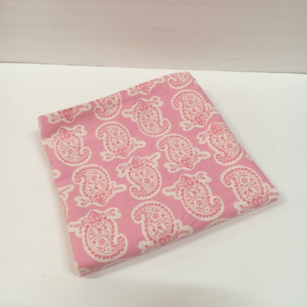 Pottery Barn Vintage PAIR Teen Pink Percale Paisley Pillow Shams